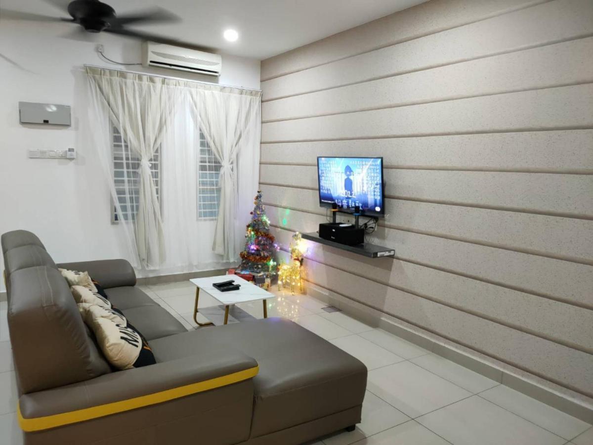 Setia Home Sitiawan Ktv 12+4 Pax Exteriör bild